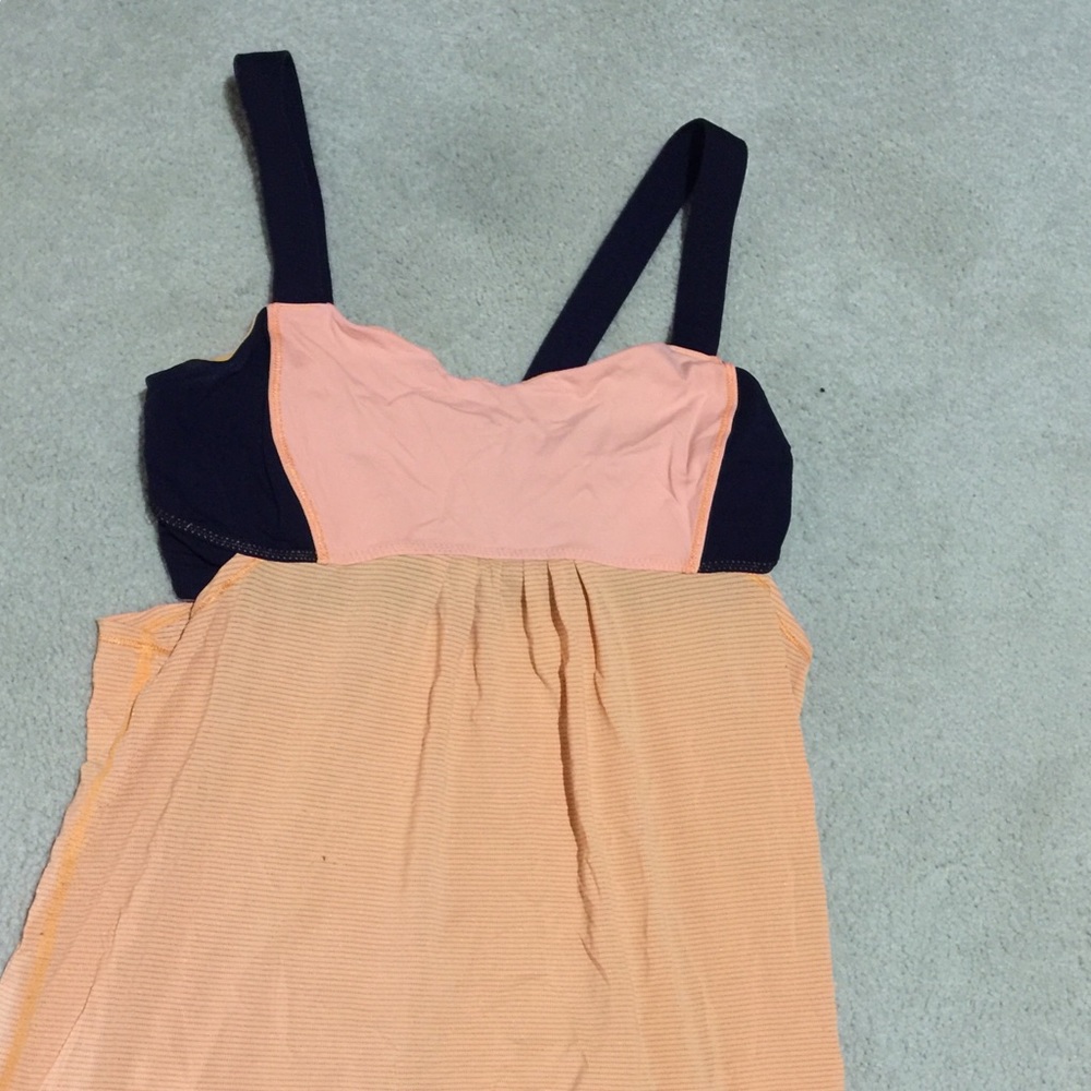 Women’s workout tank top